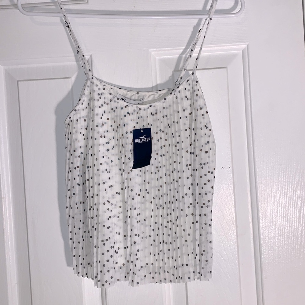 Hollister spotted tank top!!